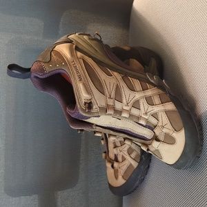 Merrell  Cameleon Arc 2 Stretch Kangaroo Hiking Shoes Womens 9 Brown Vibram Sole